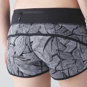 Lululemon Pattern Speed Up Short 2.5”